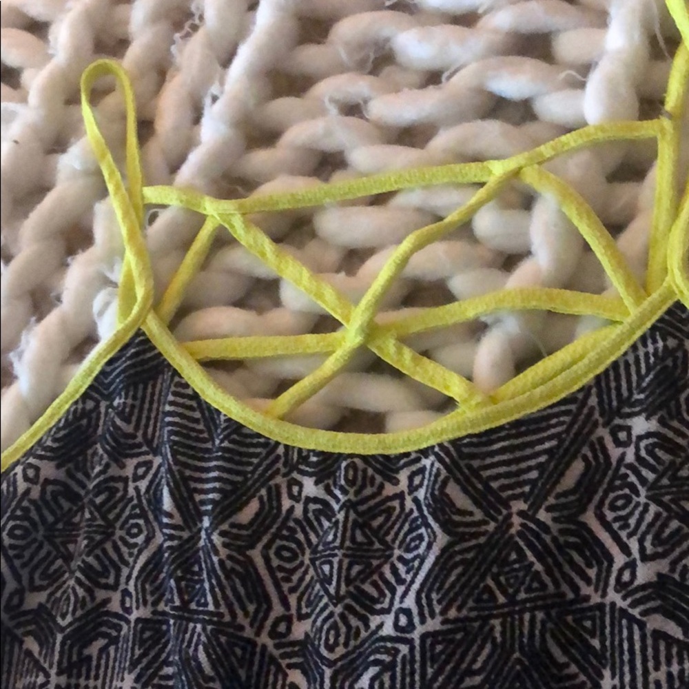 Tank - Picture 2 of 5